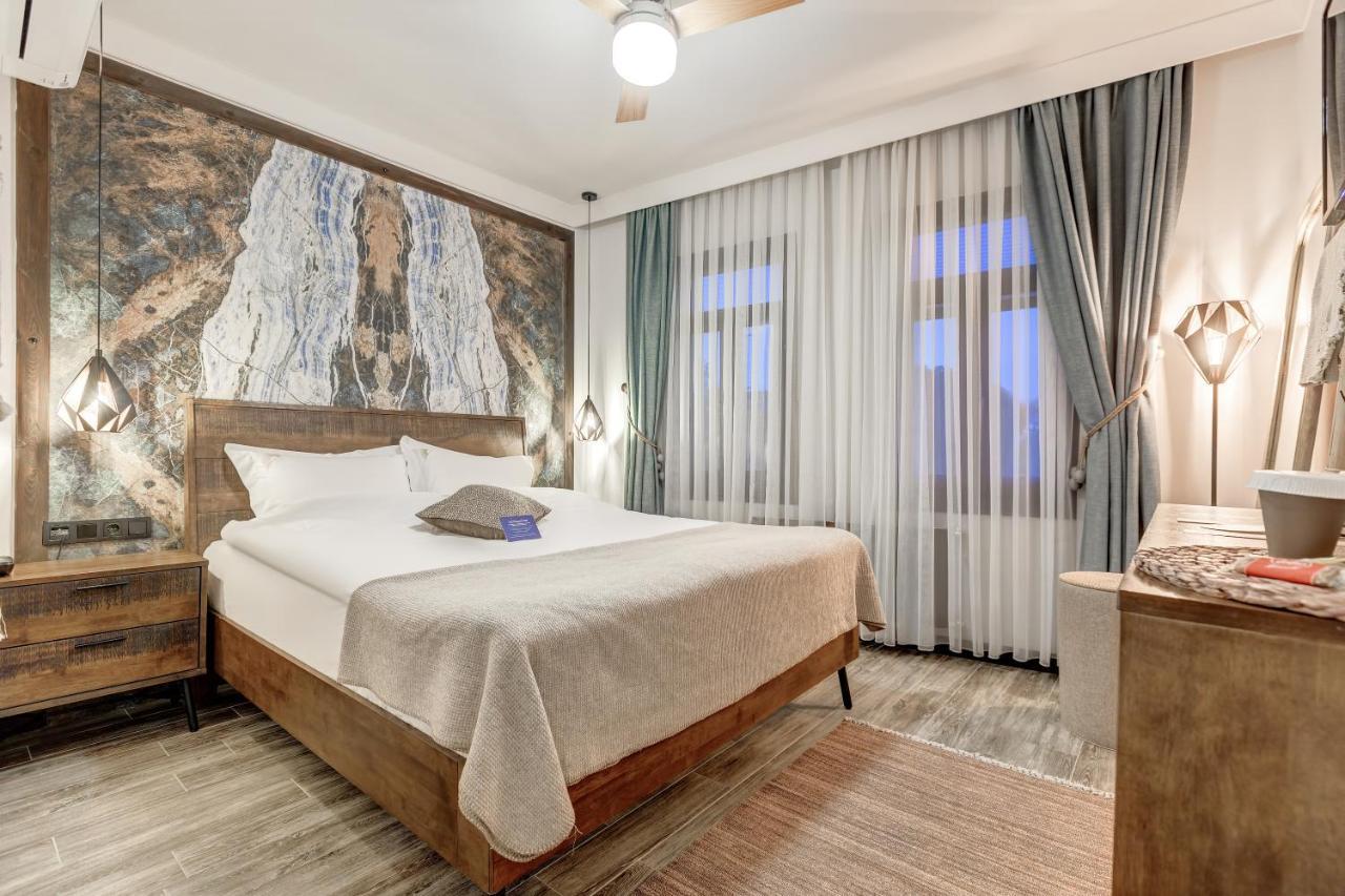 Parna Hotel Cunda Quarto foto